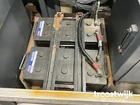 Vrachtwagen met containersysteem - afbeelding 24 van  24