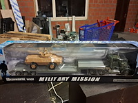 Vrachtwagen met tank ( 450 mm ) - afbeelding 1 van  3