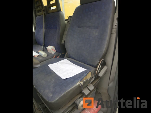 Vrachtwagen om aanhanger iveco 40c17t te trekken - afbeelding 4 van  31