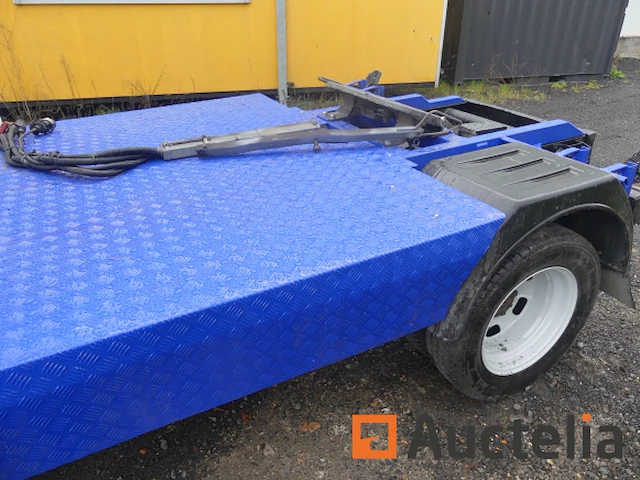 Vrachtwagen om aanhanger iveco 40c17t te trekken - afbeelding 6 van  31