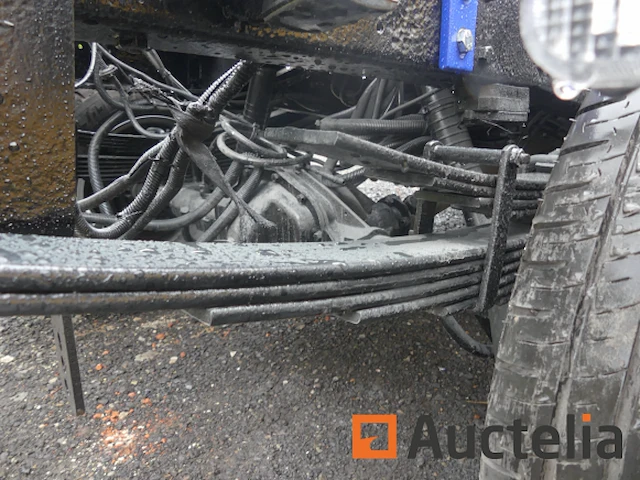 Vrachtwagen om aanhanger iveco 40c17t te trekken - afbeelding 19 van  31