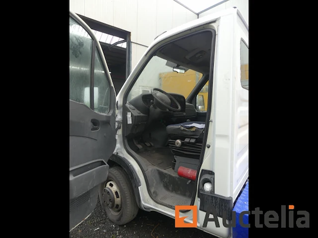 Vrachtwagen om aanhanger iveco 40c17t te trekken - afbeelding 30 van  31