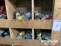 Vrachtwagen onderdelen - afbeelding 5 van  10