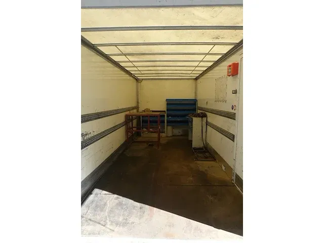 Vrachtwagen renault midlum - afbeelding 2 van  14