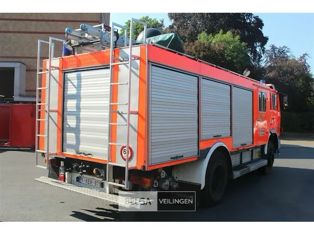 Vrachtwagen renault - afbeelding 17 van  32