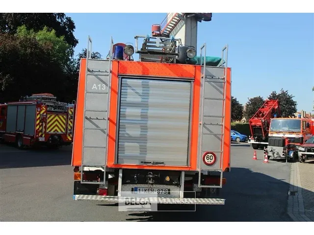 Vrachtwagen renault - afbeelding 20 van  32