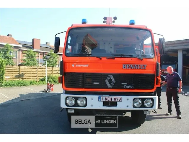 Vrachtwagen renault - afbeelding 12 van  32