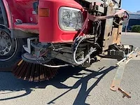 Vrachtwagen straatveger - afbeelding 7 van  28