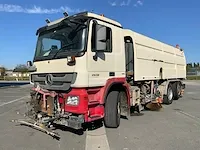 Vrachtwagen straatveger - afbeelding 1 van  28