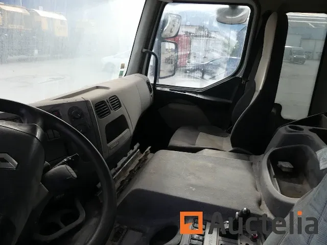 Vrachtwagen tractor renault 370 dxi (te herstellen) - afbeelding 10 van  33