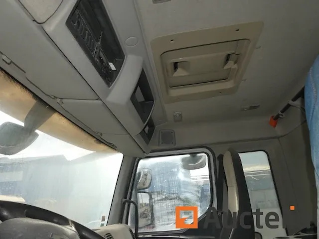 Vrachtwagen tractor renault 370 dxi (te herstellen) - afbeelding 15 van  33