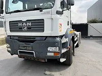 Vrachtwagen trekker man - afbeelding 2 van  66