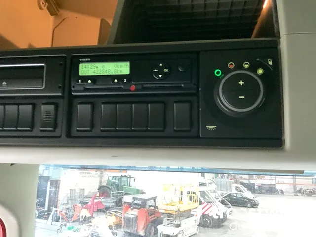 Vrachtwagen trekker - afbeelding 5 van  22