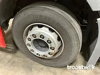 Vrachtwagen trekker - afbeelding 11 van  22