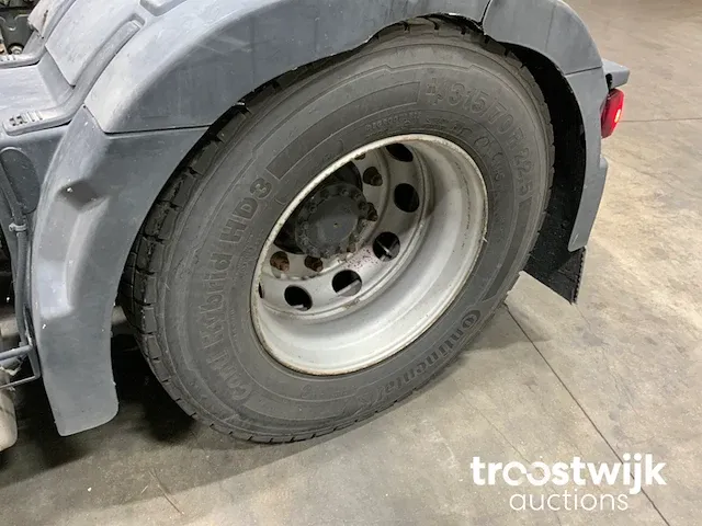 Vrachtwagen trekker - afbeelding 13 van  22