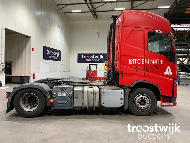 Vrachtwagen trekker - afbeelding 17 van  22