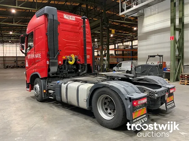 Vrachtwagen trekker - afbeelding 20 van  22