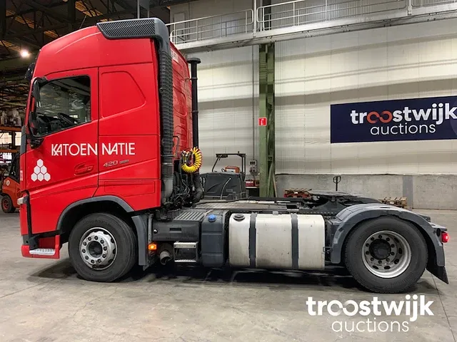 Vrachtwagen trekker - afbeelding 21 van  22