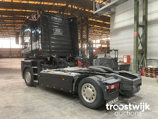 Vrachtwagen trekker - afbeelding 15 van  17