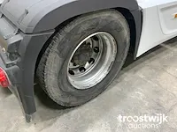 Vrachtwagen trekker - afbeelding 14 van  24