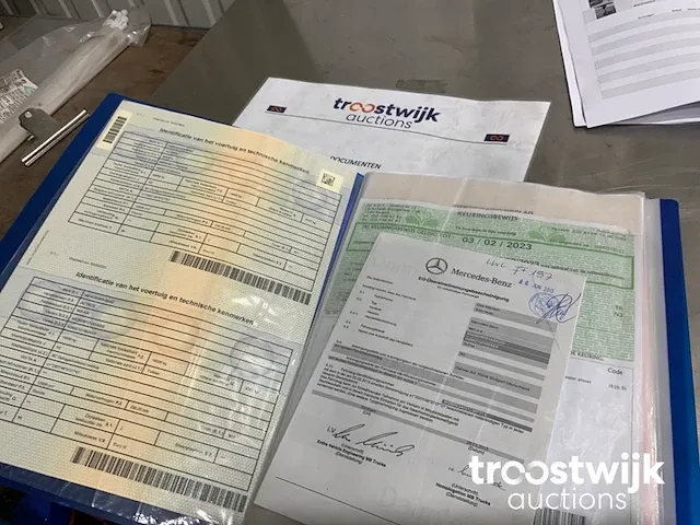 Vrachtwagen trekker - afbeelding 17 van  24