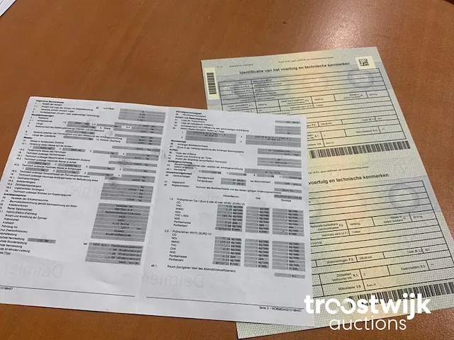 Vrachtwagen trekker - afbeelding 14 van  21