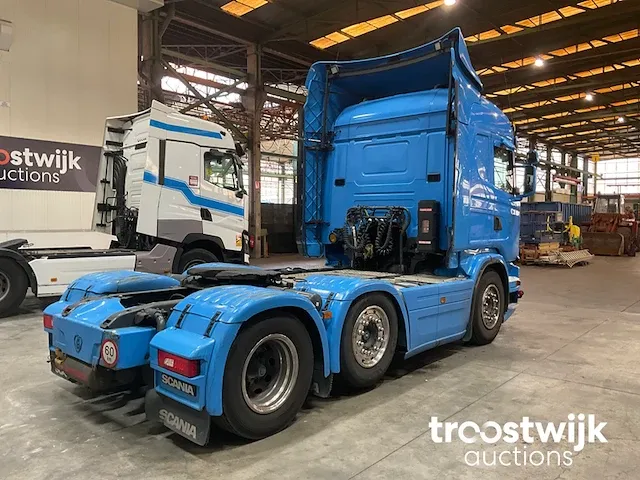 Vrachtwagen trekker - afbeelding 13 van  18