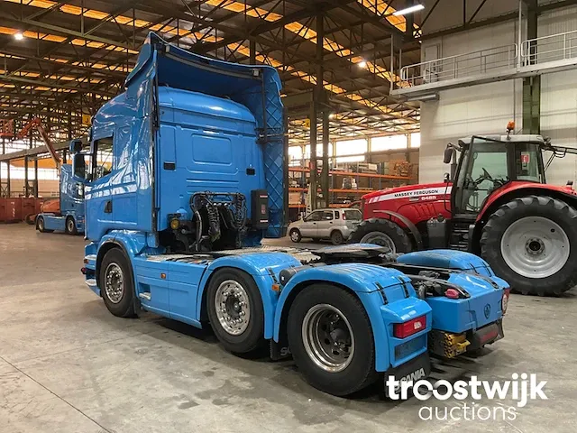 Vrachtwagen trekker - afbeelding 15 van  18