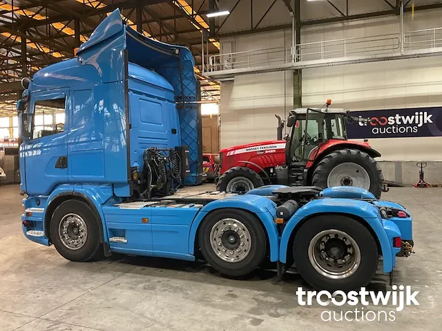 Vrachtwagen trekker - afbeelding 16 van  18