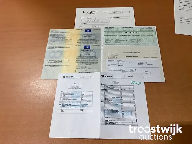 Vrachtwagen trekker - afbeelding 7 van  15