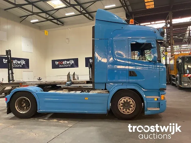Vrachtwagen trekker - afbeelding 10 van  15