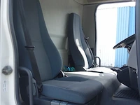Vrachtwagen volvo - afbeelding 9 van  36