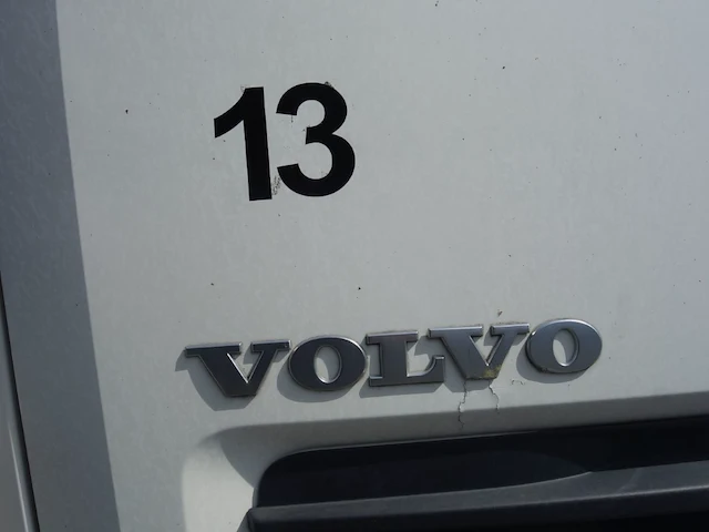 Vrachtwagen volvo - afbeelding 21 van  36