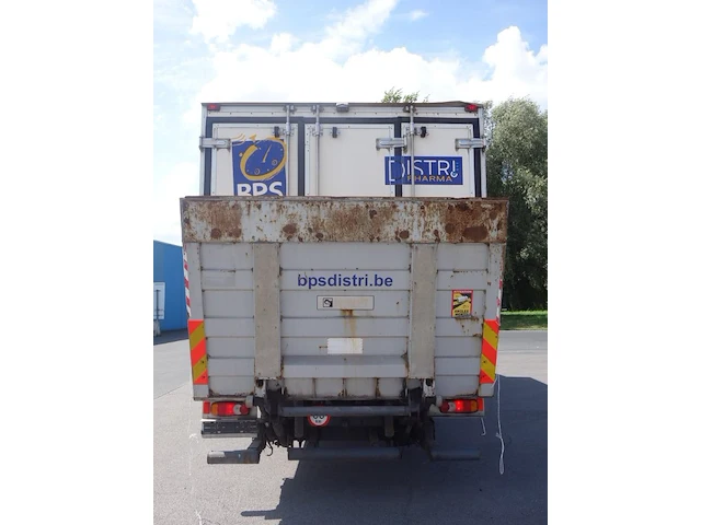 Vrachtwagen volvo - afbeelding 31 van  36