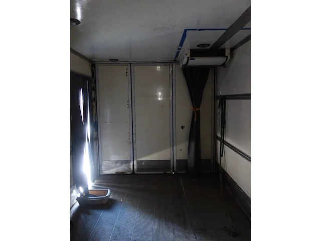 Vrachtwagen volvo - afbeelding 35 van  36