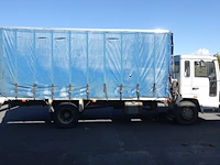 Vrachtwagen volvo - afbeelding 4 van  11