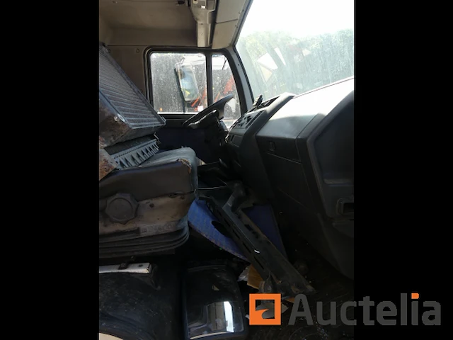 Vrachtwagen (voor onderdelen) man l2000 (2004-183.392 km) - afbeelding 2 van  21
