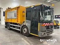 Vrachtwagen vuilnisophaling - afbeelding 12 van  18