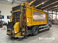 Vrachtwagen vuilnisophaling - afbeelding 14 van  18