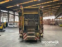 Vrachtwagen vuilnisophaling - afbeelding 15 van  18