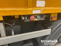Vrachtwagen vuilnisophaling - afbeelding 18 van  18