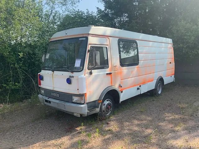 Vrachtwagen - afbeelding 1 van  25
