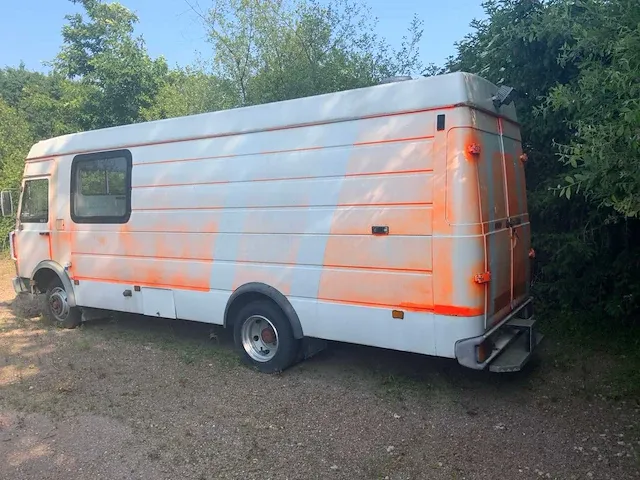 Vrachtwagen - afbeelding 21 van  25
