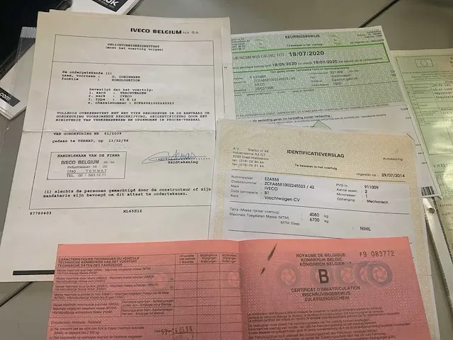 Vrachtwagen - afbeelding 11 van  21