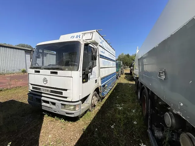 Vrachtwagen - afbeelding 14 van  21