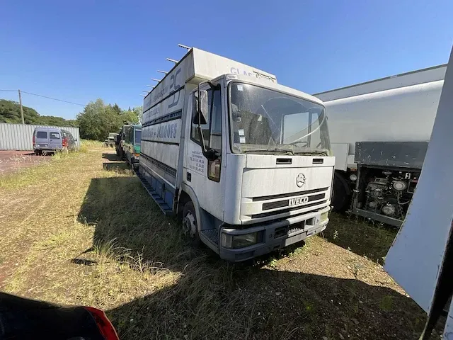 Vrachtwagen - afbeelding 12 van  21