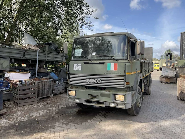 Vrachtwagen - afbeelding 14 van  16