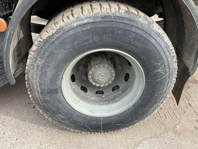 Vrachtwagen - afbeelding 8 van  16