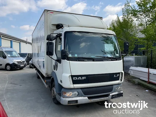 Vrachtwagen - afbeelding 5 van  12