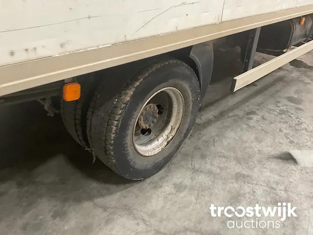 Vrachtwagen - afbeelding 12 van  14